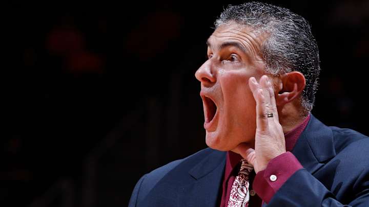 South Carolina extends Frank Martin through 2022