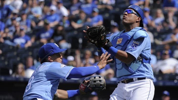 Royals’ Salvador Perez out 7 to 10 days with thigh bruise