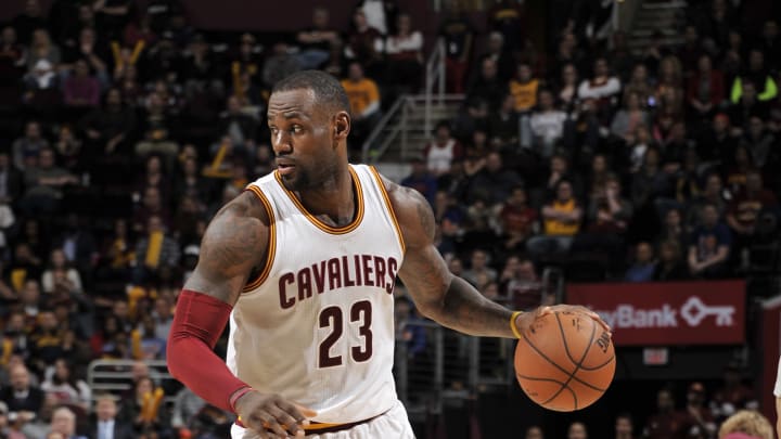 LeBron scores 33 as Cavaliers hold off Pacers 100-96