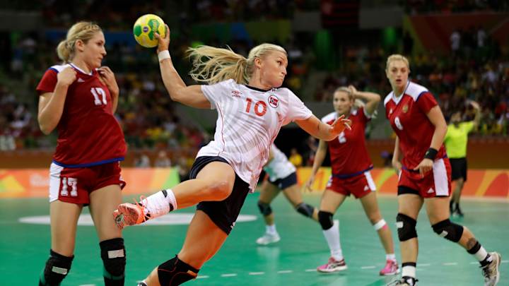 Russia stops Norway's three-peat bid in women's handball
