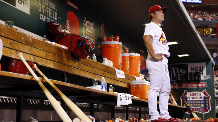 Hammel leads Cubs past Cardinals with arm, bat