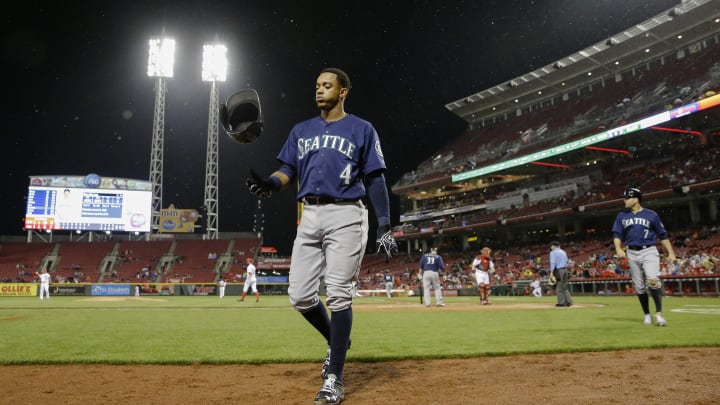 Mariners SS Ketel Marte leaves game with sprained thumb