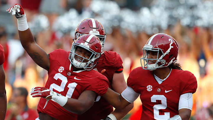 Alabama remains atop AP Top 25, Florida State rises to No. 2