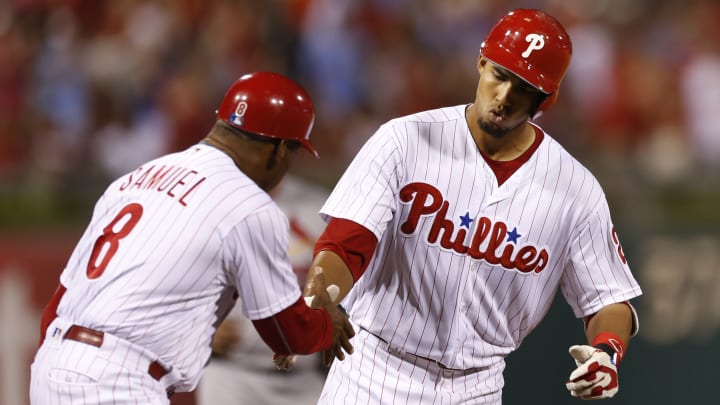 Hernandez, Hellickson lift Phillies over Cardinals, 4-2