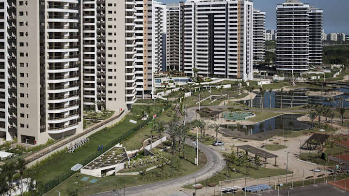 Rio Olympics: Leaks, electrical outages as teams arrive