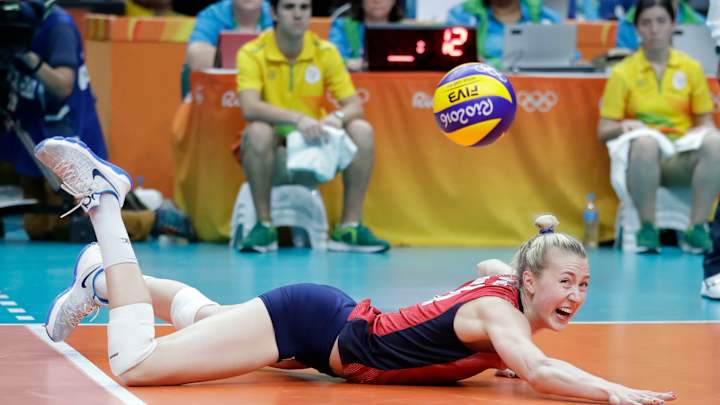 A yodeling cry from the Alps unites US women volleyballers A yodeling cry from the Alps unites US women volleyballers