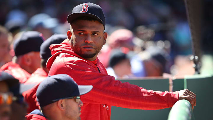 Pablo Sandoval undergoes surgery on injured shoulder, out for season Pablo Sandoval undergoes surgery on injured shoulder, out for season