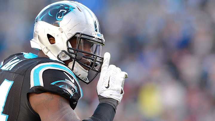 Watch: Kony Ealy intercepts Peyton Manning with one-handed catch