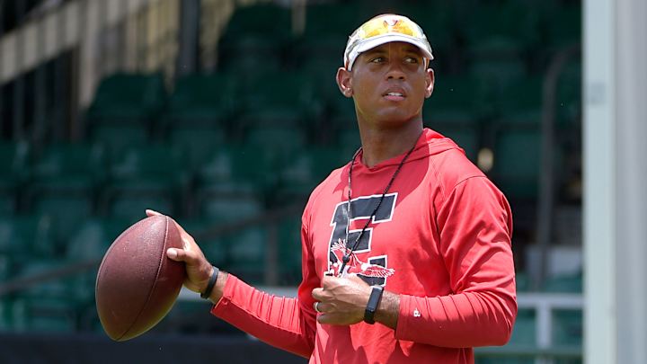 Ex-Florida QB Chris Leak under investigation for sexually assaulting minor Ex-Florida QB Chris Leak under investigation for sexually assaulting minor