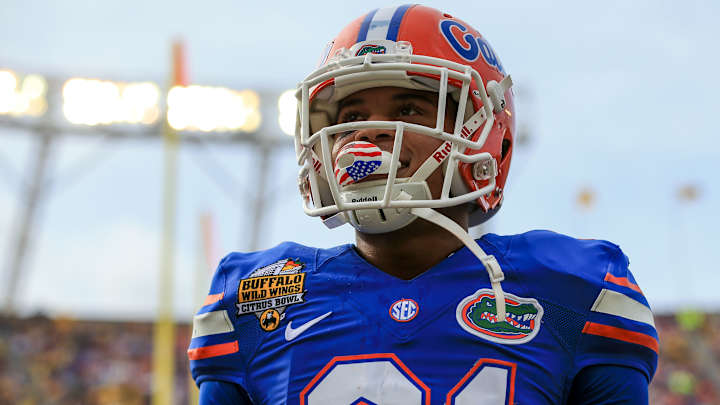 Florida suspends CB Tabor, TE Lewis for breaking team policies