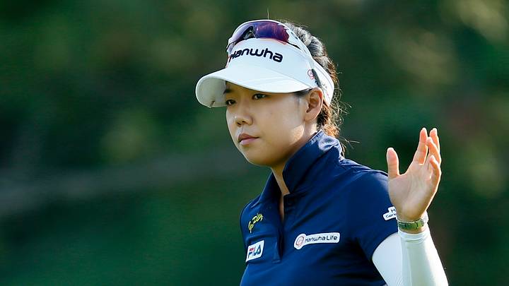 Jenny Shins shoots 65 to take Kia Classic lead