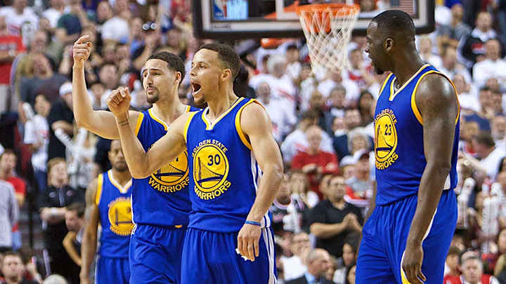 He’s back: Curry’s return for the ages sends Warriors past Blazers He’s back: Curry’s return for the ages sends Warriors past Blazers