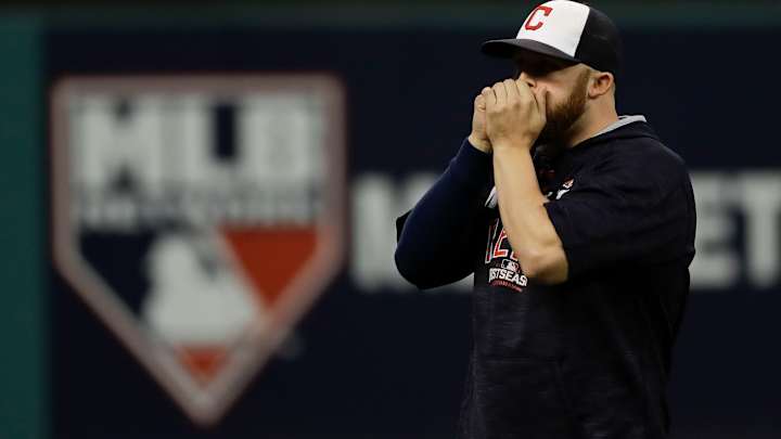 Indians carry 2 catchers, 2 lefties on ALCS roster