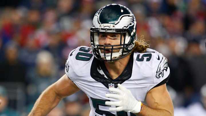 AP source: Eagles trade CB Maxwell, LB Alonso to Dolphins