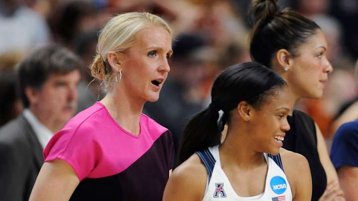 Former UConn players apply Auriemma lessons as new coaches