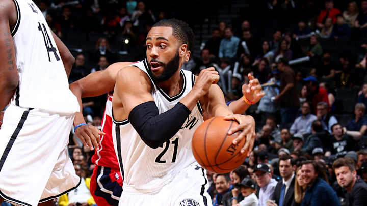 AP Source: Wayne Ellington agrees to 2-year deal with Heat AP Source: Wayne Ellington agrees to 2-year deal with Heat