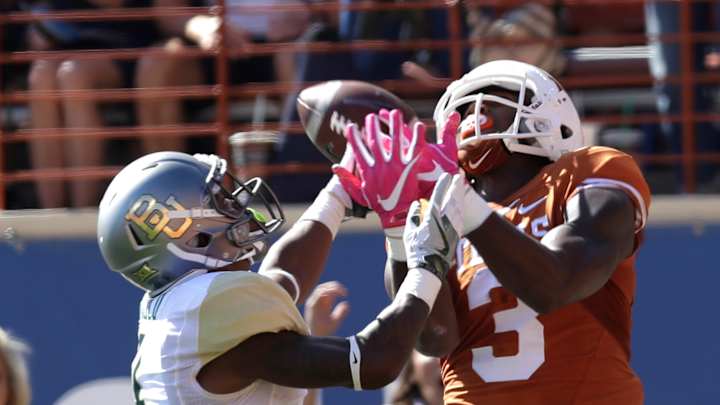 Baylor cornerback Grayland Arnold carted off field