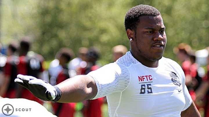 Georgia DL Jonathan Ledbetter arrested on DUI charges