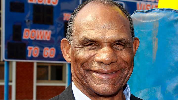 Ex-USC RB, AD Mike Garrett faces sexual harassment lawsuit