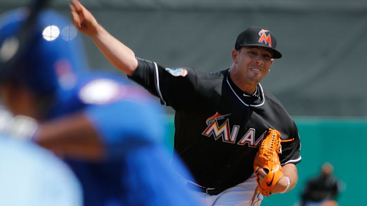 NY's deGrom wins battle of aces, Miami's Fernandez hit hard