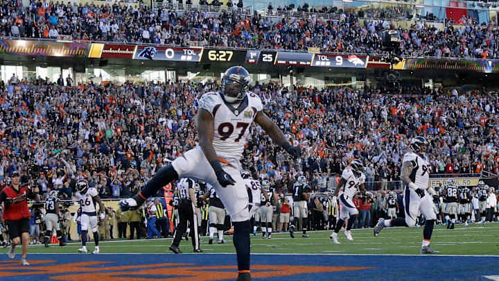 AP source: Jaguars agree to terms with Broncos DE Jackson