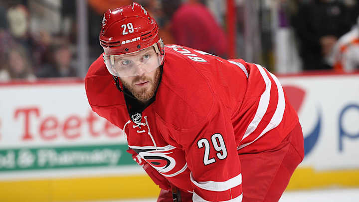 Hurricanes’ Bryan Bickell diagnosed with multiple sclerosis
