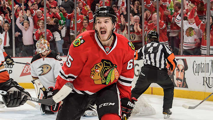 Canadiens sign newly acquired Andrew Shaw to six-year contract