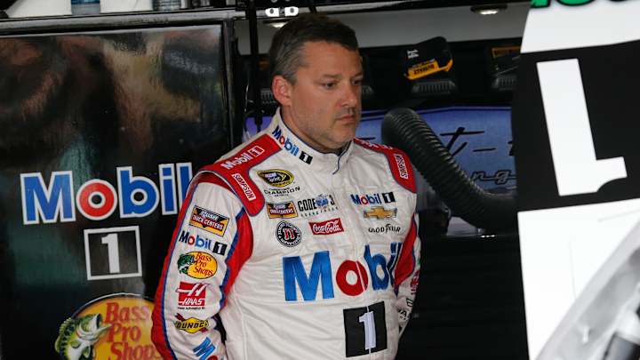 Stewart's stormy return garners support of fellow drivers