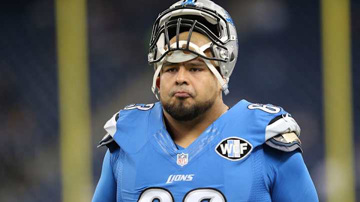 Bears sign G Manny Ramirez, Ted Larsen to one-year deals