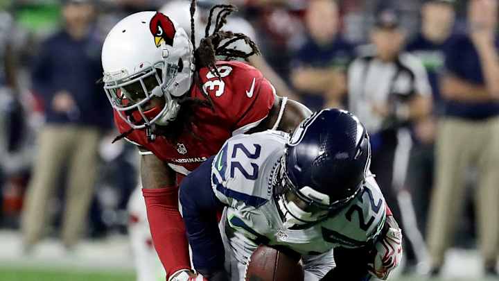 Seattle's offense struggles in 6-6 tie with Arizona