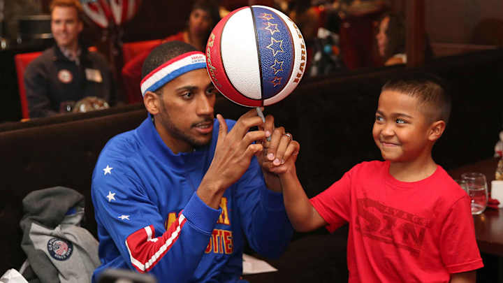 WATCH: Harlem Globetrotters break nine Guinness world records in one day