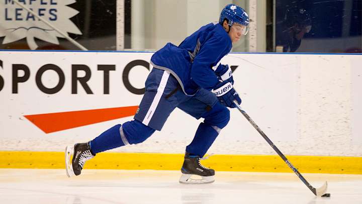 Watch: Auston Matthews shatters glass in first full practice with Leafs Watch: Auston Matthews shatters glass in first full practice with Leafs