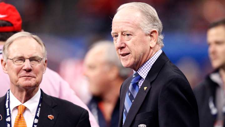 Archie Manning defends Ole Miss’ Hugh Freeze on NCAA violations Archie Manning defends Ole Miss’ Hugh Freeze on NCAA violations