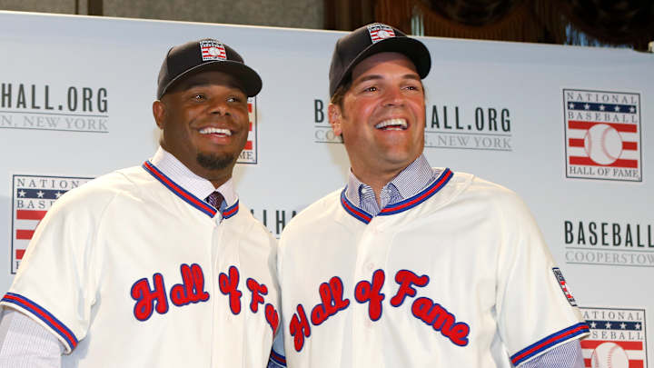New Hall of Famers Griffey and Piazza talk about dads