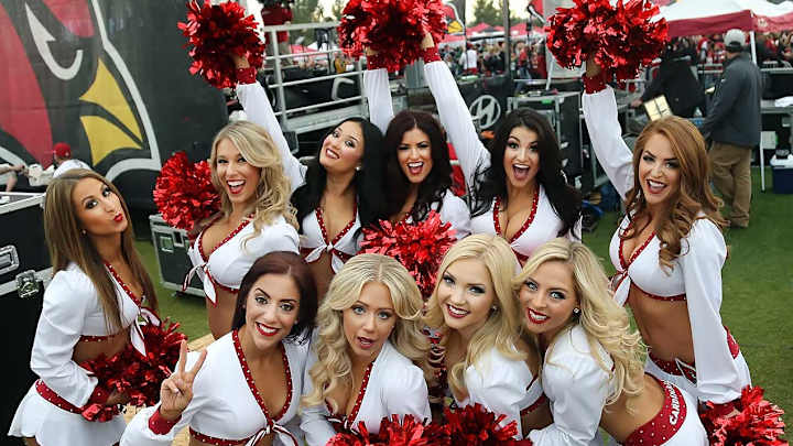NFL Cheerleaders: Divisional Playoffs