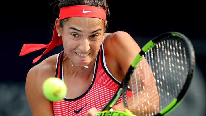 Garcia upsets third-seeded Suarez Navarro at Dubai tennis