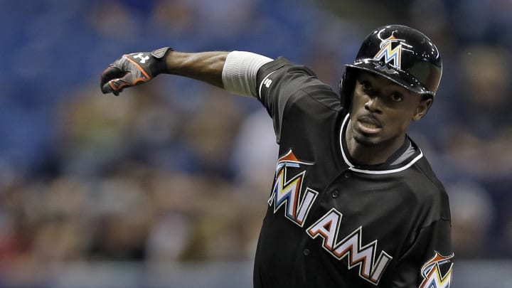 Dee Gordon signs $50 million, 5-year deal with Miami Marlins