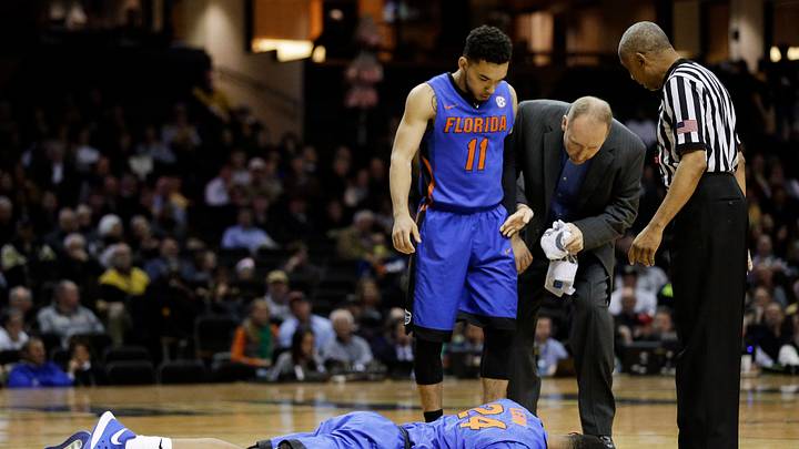 Florida likely without starter Justin Leon vs No. 9 WVU Florida likely without starter Justin Leon vs No. 9 WVU
