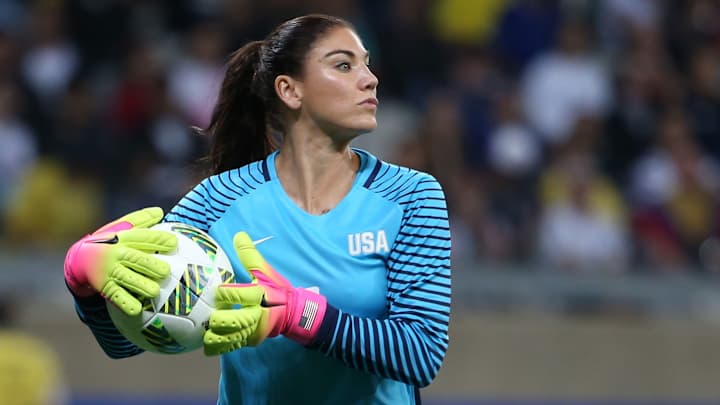 Hope Solo undergoes shoulder replacement surgery Hope Solo undergoes shoulder replacement surgery