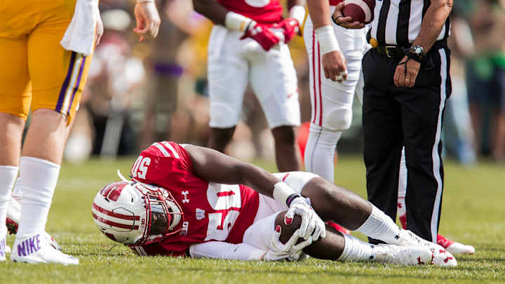 Wisconsin LB Chris Orr out for season with knee injury Wisconsin LB Chris Orr out for season with knee injury