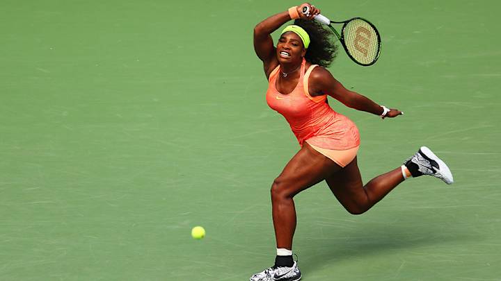 Serena Williams skips Hopman Cup opener with knee injury