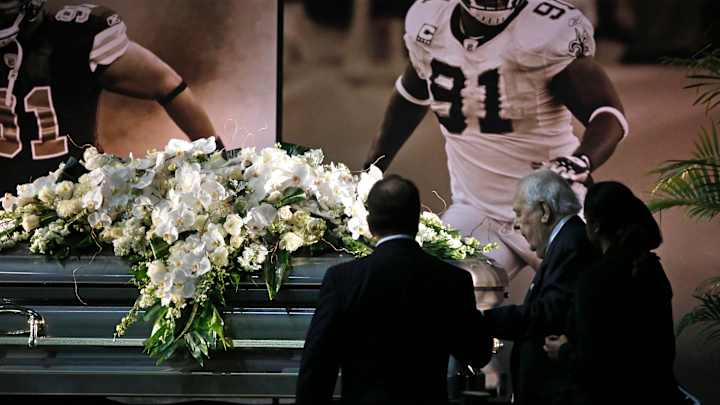 Police: 1 round in gun found at scene of Will Smith shooting