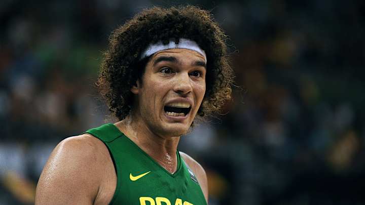 Report: Anderson Varejao (back) likely to miss Olympics for Brazil