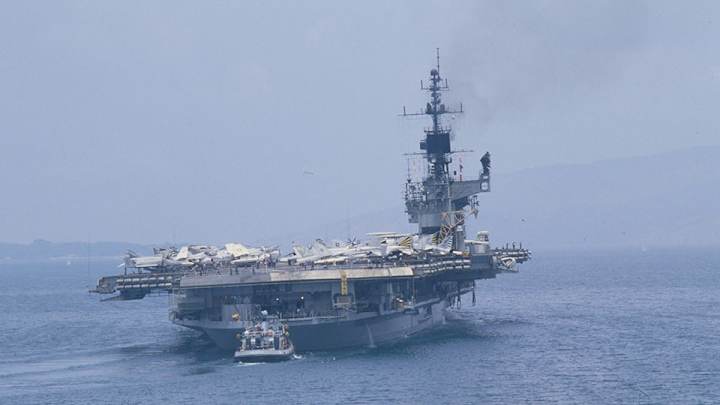 This home run derby on an aircraft carrier sounds really awesome