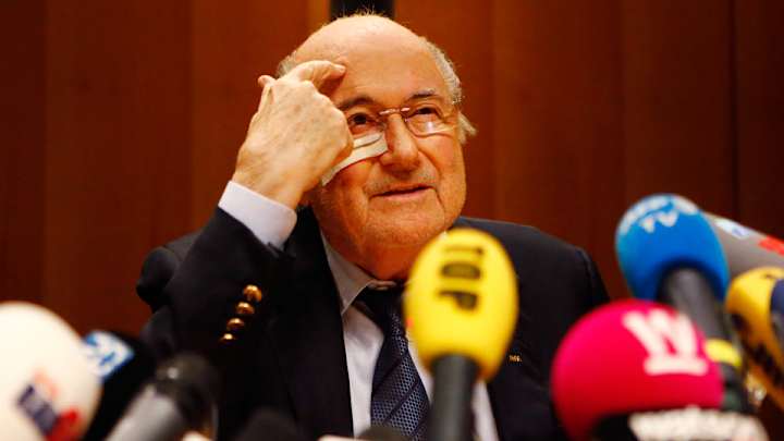 Student rips into Sepp Blatter at FIFA reform seminar in Basel