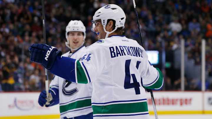 Horvat's 2 points lead Canucks past Avalanche 3-1 Horvat's 2 points lead Canucks past Avalanche 3-1
