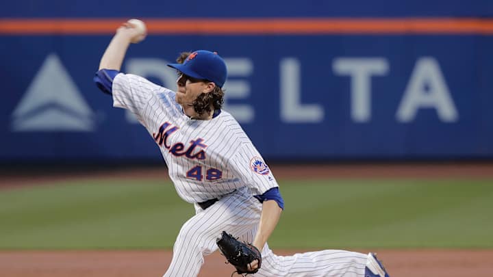LEADING OFF: Yanks have new catcher, Bumgarner vs deGrom