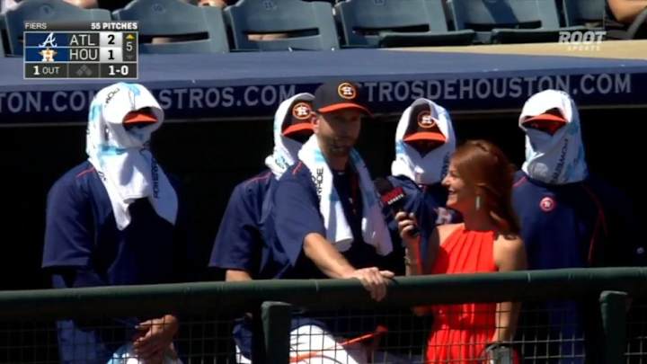 Astros 'ninjas' disrupt Scott Feldman's in-game interview Astros 'ninjas' disrupt Scott Feldman's in-game interview