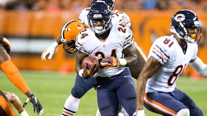 Target report: Bears RB Jordan Howard could snatch up starting position Target report: Bears RB Jordan Howard could snatch up starting position