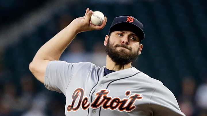 LEADING OFF: Porcello perfect at Fenway, Lackey vs Cards